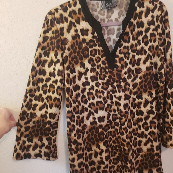 Slinky Brand Women's Leopard Print Top Size Medium - Picture 2 of 8